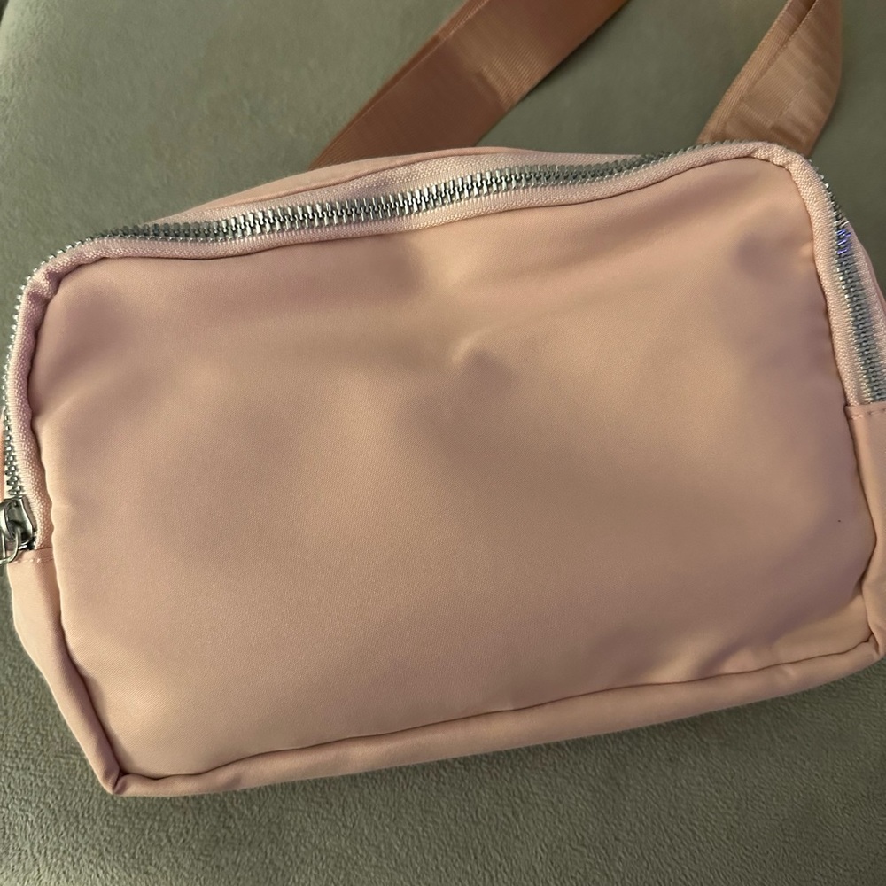Women’s Light Pink Sport Fanny Pack/ Belt Bag